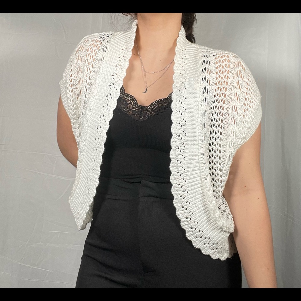 Amanda Lane Shawl/Cardigan Sweater, Color:White